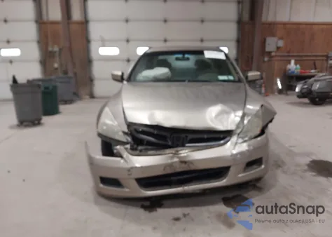 2007 Honda Accord 2.4 Lx z USA, uszkodzony, nr VIN 3HGCM56417G705647